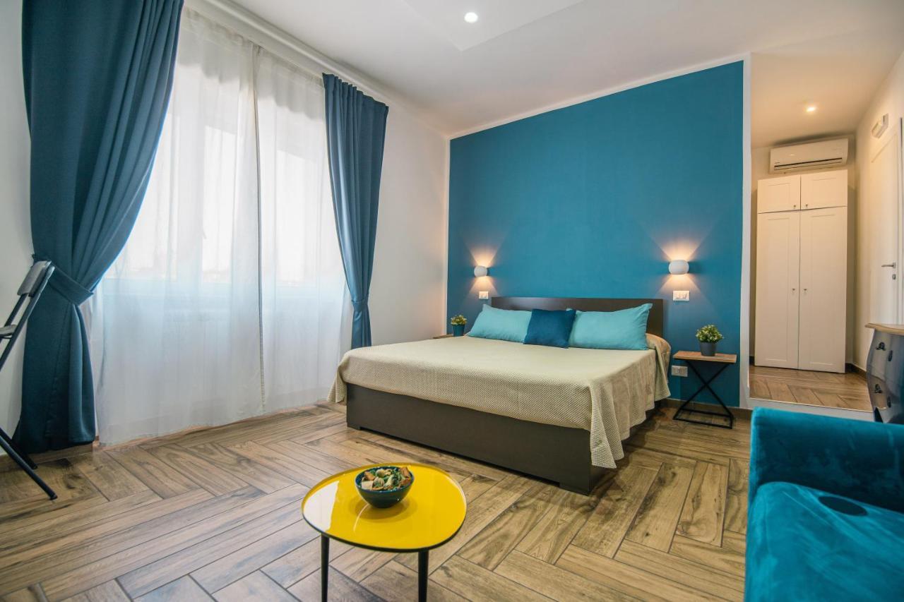 Bed and Breakfast Hub Ferroviario - 12 Posti Letto Per Il Tuo Gruppo A Napoli Con Wifi E Netflix Exterior foto