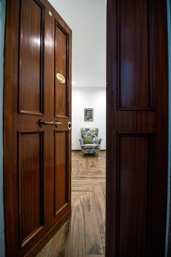 Bed and Breakfast Hub Ferroviario - 12 Posti Letto Per Il Tuo Gruppo A Napoli Con Wifi E Netflix Exterior foto