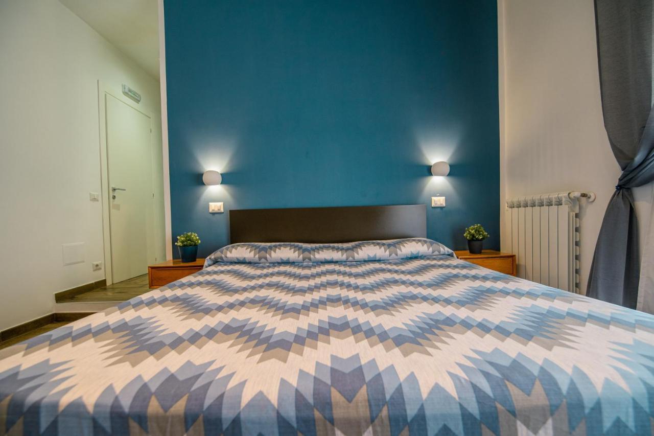 Bed and Breakfast Hub Ferroviario - 12 Posti Letto Per Il Tuo Gruppo A Napoli Con Wifi E Netflix Exterior foto