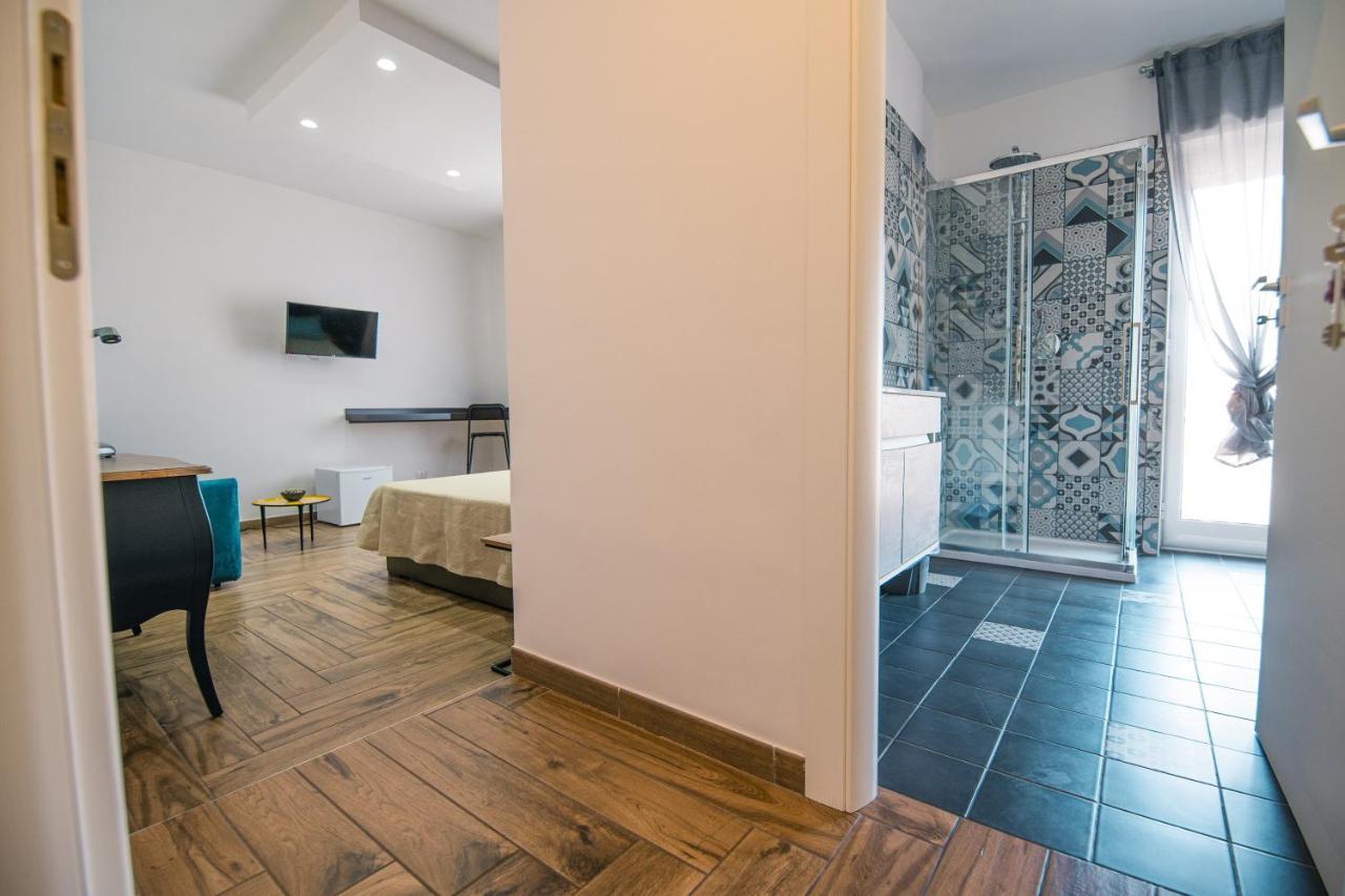 Bed and Breakfast Hub Ferroviario - 12 Posti Letto Per Il Tuo Gruppo A Napoli Con Wifi E Netflix Exterior foto